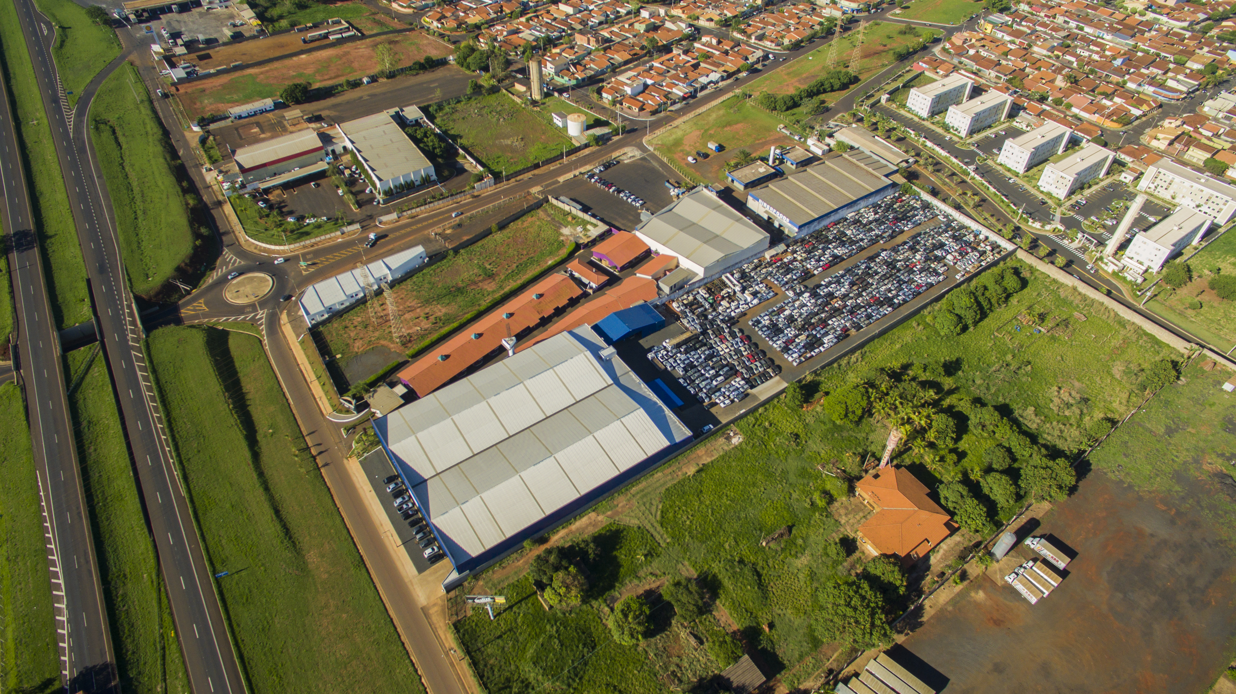 Loja Ribeirão Preto / Aérea 1